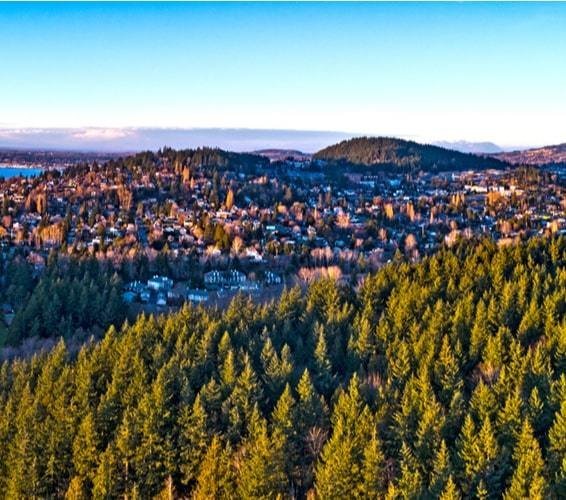 South Hill, Washington real estate offers stunning views